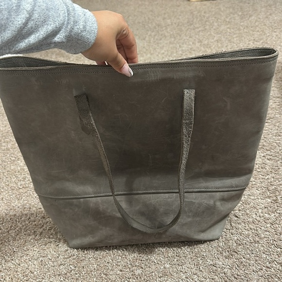 Boutonné - Picture 7 of 10